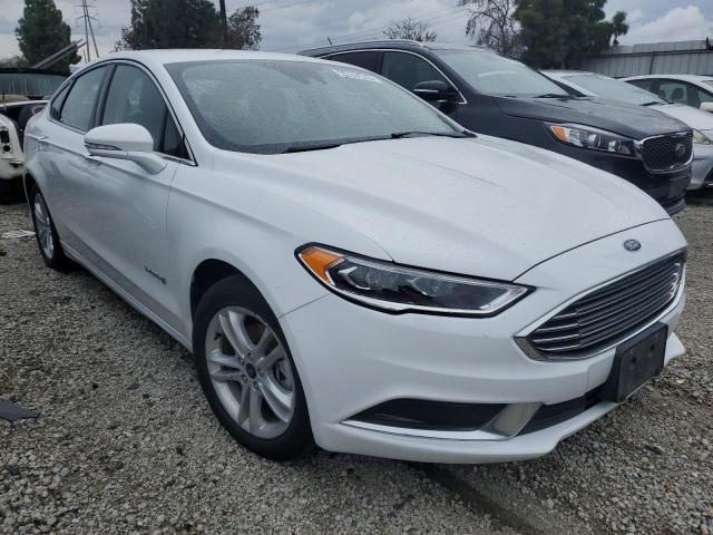 3FA6P0LU2JR171618 - 2018 FORD FUSION SE HYBRID WHITE photo 4