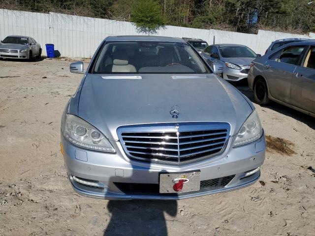 WDDNG9FB1AA311808 - 2010 MERCEDES-BENZ S 400 SILVER photo 5