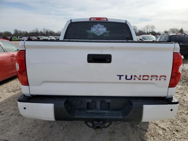 5TFDY5F11HX621290 - 2017 TOYOTA TUNDRA CREWMAX SR5 WHITE photo 6