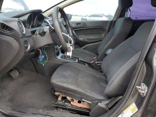 3FADP4BJ5JM134744 - 2018 FORD FIESTA SE GRAY photo 7