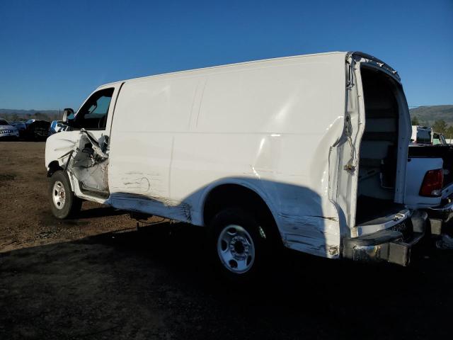 1GCWGAFP0P1125553 - 2023 CHEVROLET EXPRESS G2 WHITE photo 2