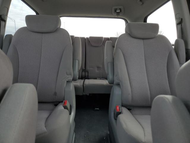 KNDMB233896310100 - 2009 KIA SEDONA EX SILVER photo 10