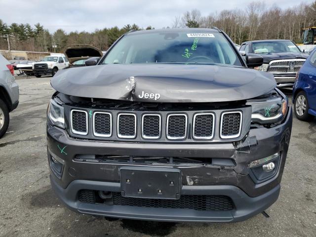 3C4NJDBB7JT101873 - 2018 JEEP COMPASS LATITUDE GRAY photo 5