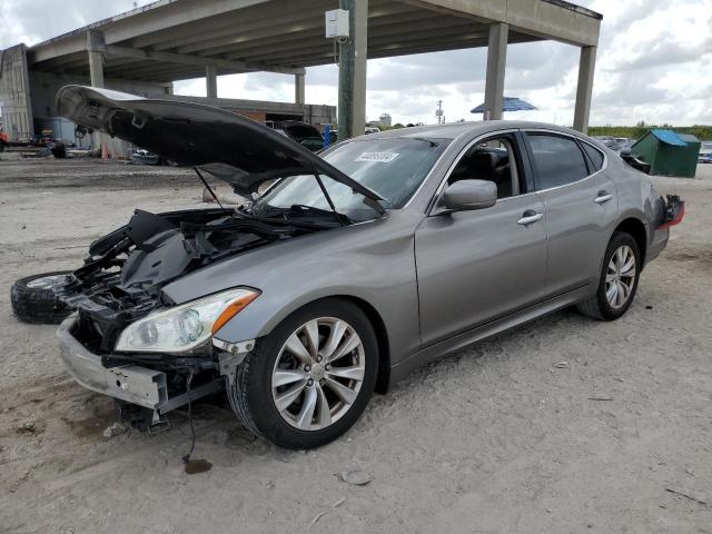 2011 INFINITI M37, 