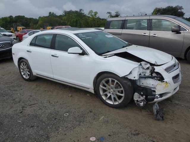 1G1ZE5E11BF167662 - 2011 CHEVROLET MALIBU LTZ WHITE photo 4