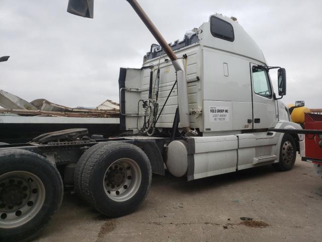 4V4NC9EH6GN957184 - 2016 VOLVO VN VNL WHITE photo 4