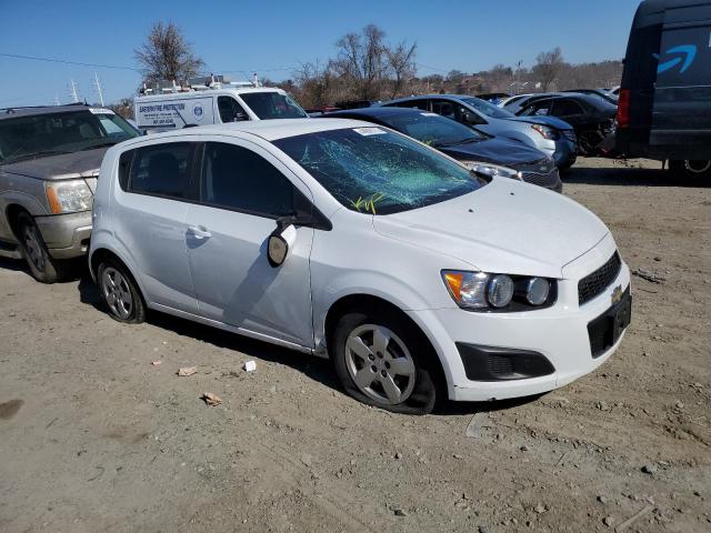 1G1JA6SG1G4170734 - 2016 CHEVROLET SONIC LS WHITE photo 4