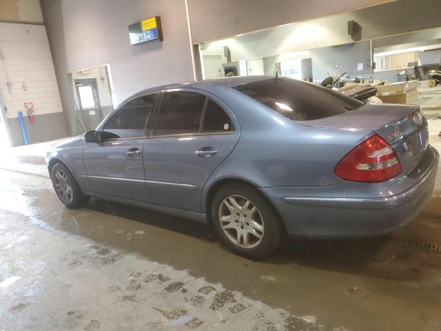 WDBUF65J14A584556 - 2004 MERCEDES-BENZ E 320 BLUE photo 2