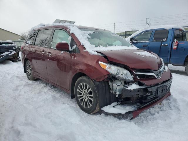 5TDYZ3DC2JS958246 - 2018 TOYOTA SIENNA XLE RED photo 4