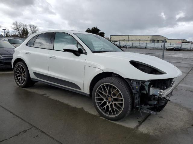 WP1AA2A5XLLB14113 - 2020 PORSCHE MACAN WHITE photo 4