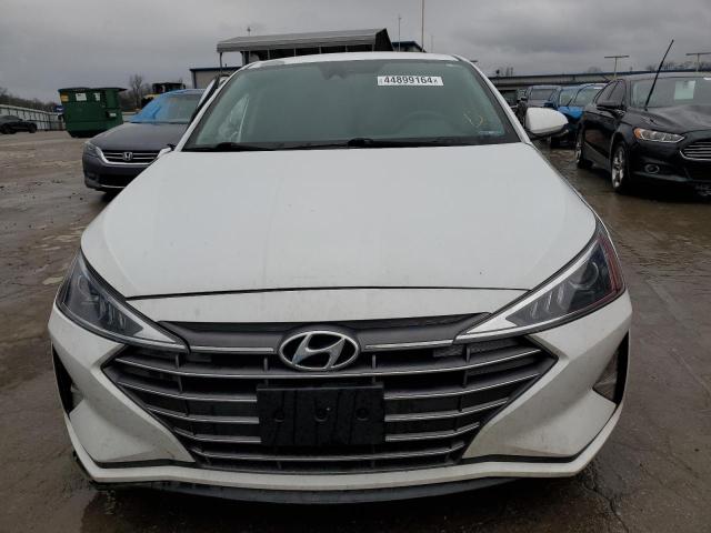 5NPD84LF4KH426331 - 2019 HYUNDAI ELANTRA SEL WHITE photo 5