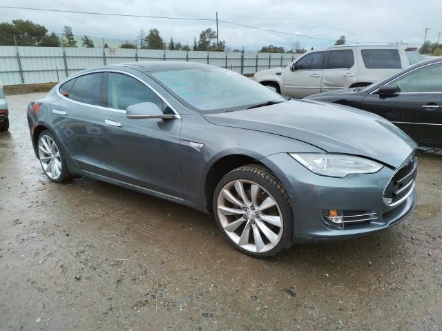 5YJSA1DP5DFP10571 - 2013 TESLA MODEL S Արծաթագույն լուսանկար 4