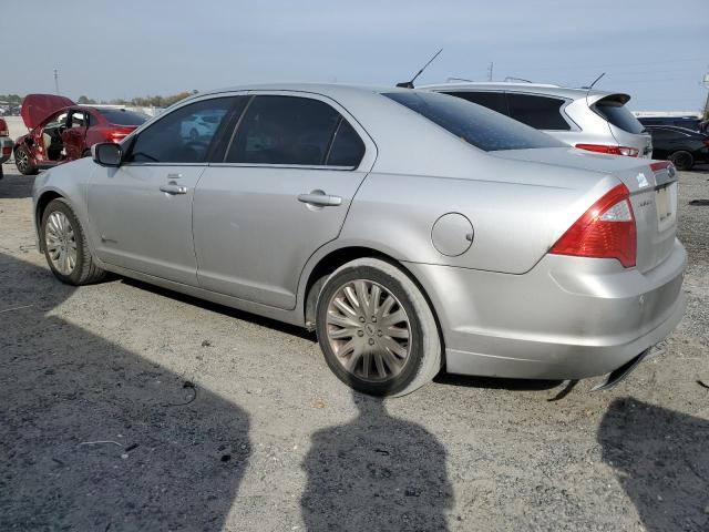 3FADP0L39AR304079 - 2010 FORD FUSION HYBRID SILVER photo 2