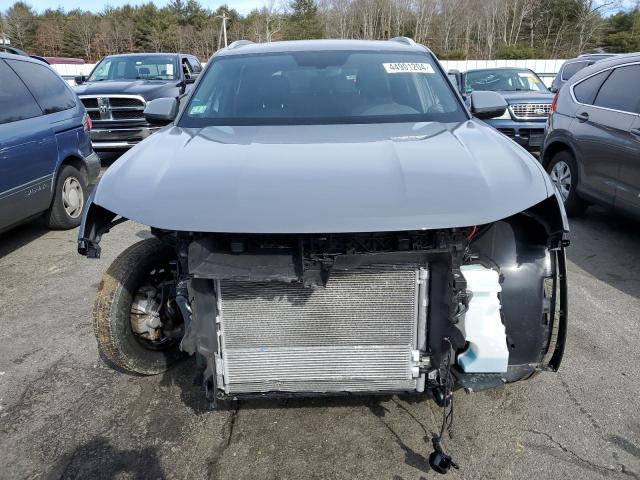 1V2KE2CA9NC216010 - 2022 VOLKSWAGEN ATLAS CROS SE Серый фото 5