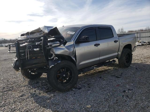 2016 TOYOTA TUNDRA CREWMAX SR5, 