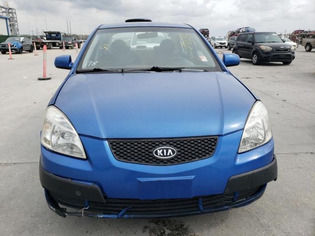 KNADE223496515564 - 2009 KIA RIO BASE BLUE photo 5