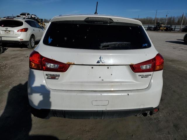 4A4AR3AU5EE023449 - 2014 MITSUBISHI OUTLANDER ES WHITE photo 6