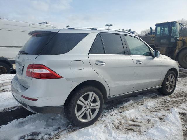 4JGDA5HB6EA339778 - 2014 MERCEDES-BENZ ML 350 4MATIC SILVER photo 3