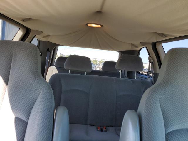 1C4GP45R55B239984 - 2005 CHRYSLER TOWN & COU მწვანე ფოტო 10