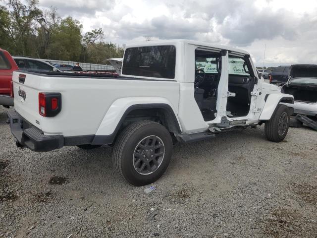 1C6HJTFG3PL553005 - 2023 JEEP GLADIATOR OVERLAND WHITE photo 3