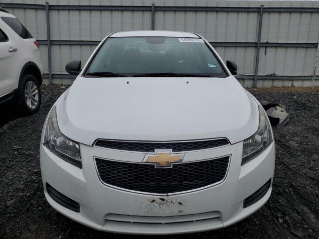 1G1PA5SH2E7250407 - 2014 CHEVROLET CRUZE LS WHITE photo 5