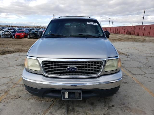 1FMRU15W02LA28599 - 2002 FORD EXPEDITION XLT SILVER photo 5