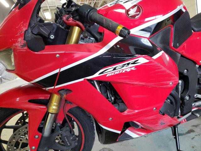 JH2PC40J2HK300071 - 2017 HONDA CBR600 RR RED photo 9