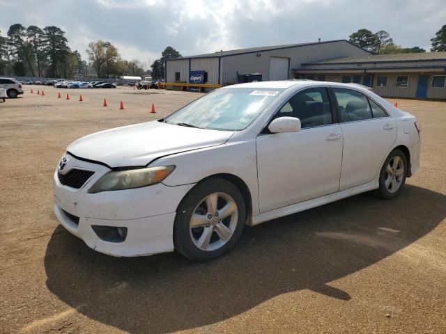 4T1BF3EK2BU608225 - 2011 TOYOTA CAMRY BASE WHITE photo 1