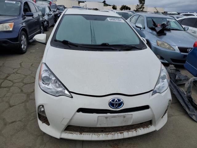 JTDKDTB32E1564577 - 2014 TOYOTA PRIUS C WHITE photo 5