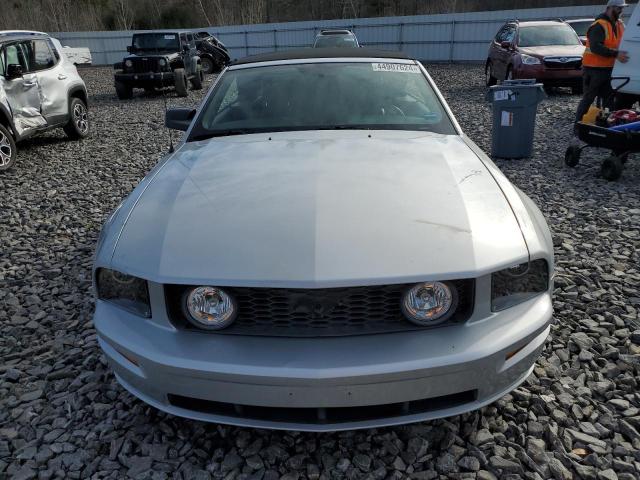 1ZVFT85H065243671 - 2006 FORD MUSTANG GT SILVER photo 5