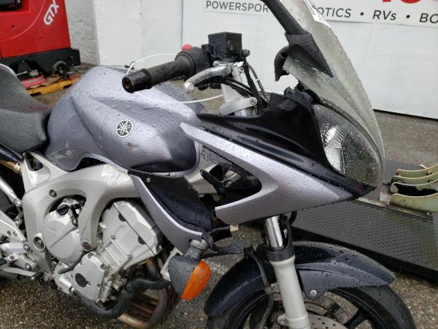 JYARJ08Y45A000725 - 2005 YAMAHA FZ6 SC SILVER photo 9