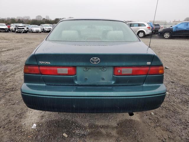 4T1BG22K0WU848813 - 1998 TOYOTA CAMRY CE GREEN photo 6