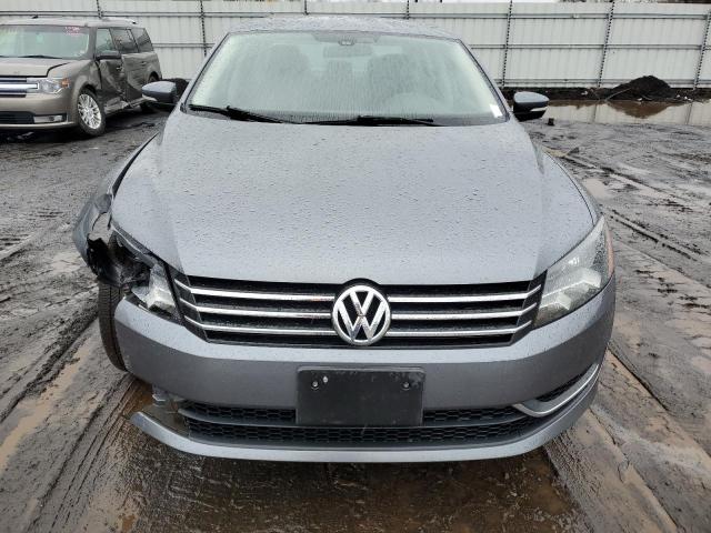 1VWAT7A34FC037943 - 2015 VOLKSWAGEN PASSAT S CHARCOAL photo 5