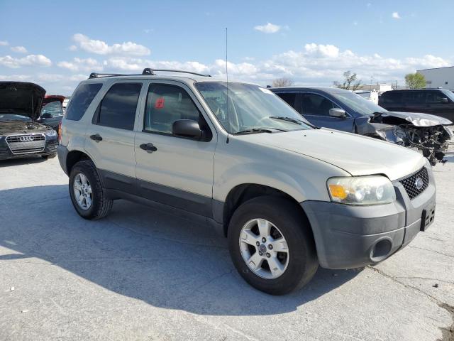 1FMYU03195KA89876 - 2005 FORD ESCAPE XLT BEIGE photo 4