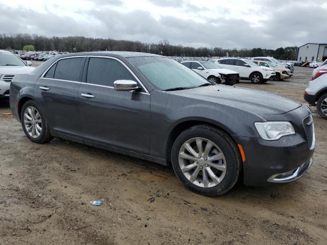 2C3CCAKG4JH268166 - 2018 CHRYSLER 300 LIMITED GRAY photo 4