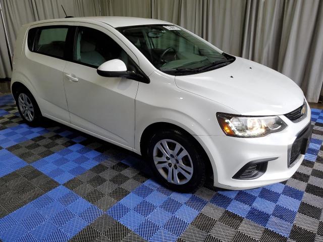 1G1JG6SH0J4110426 - 2018 CHEVROLET SONIC WHITE photo 4