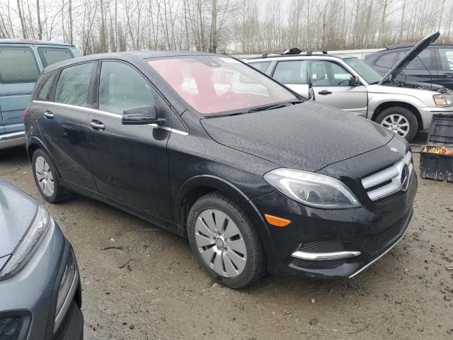 WDDVP9AB6GJ009138 - 2016 MERCEDES-BENZ B 250E BLACK photo 4