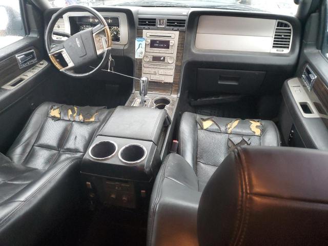 5LMJJ2J5XAEJ06153 - 2010 LINCOLN NAVIGATOR BLACK photo 8