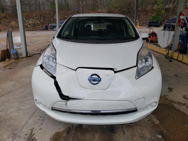 1N4AZ0CP9FC317243 - 2015 NISSAN LEAF S WHITE photo 5