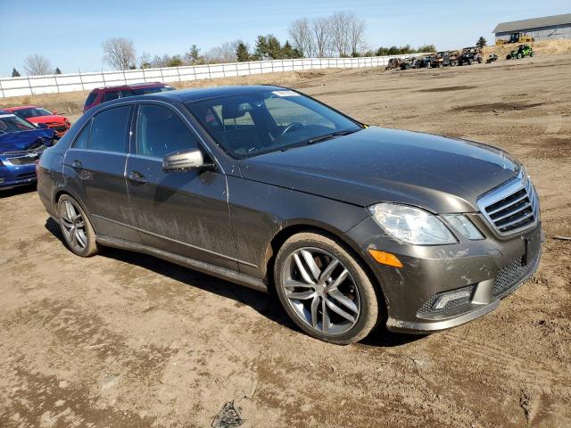 WDDHF8HB1BA312157 - 2011 MERCEDES-BENZ E 350 4MATIC GRAY photo 4