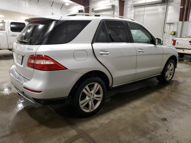 4JGDA5HB8FA491448 - 2015 MERCEDES-BENZ ML 350 4MATIC SILVER photo 3