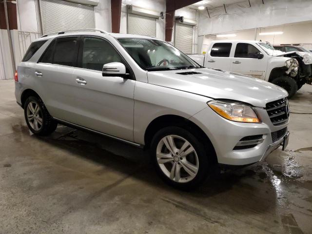 4JGDA5HB8FA491448 - 2015 MERCEDES-BENZ ML 350 4MATIC SILVER photo 4