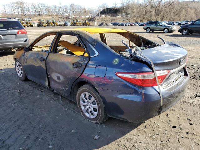 4T1BD1FK3HU207364 - 2017 TOYOTA CAMRY HYBRID BLUE photo 2