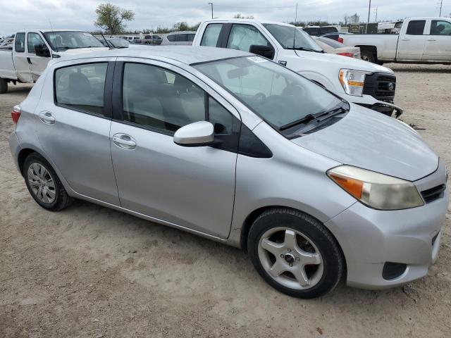 JTDKTUD32DD555929 - 2013 TOYOTA YARIS SILVER photo 4