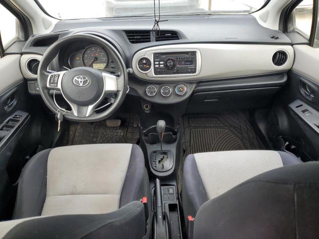 JTDKTUD32DD555929 - 2013 TOYOTA YARIS SILVER photo 8