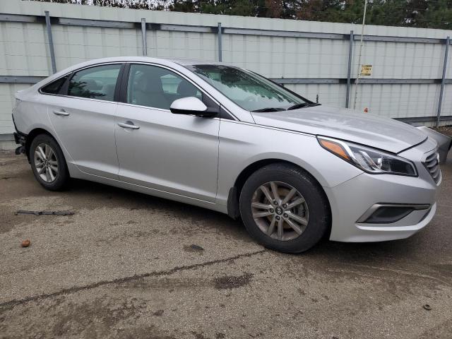 5NPE24AF1GH298095 - 2016 HYUNDAI SONATA SE SILVER photo 4