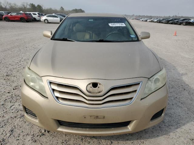 4T1BF3EKXBU689569 - 2011 TOYOTA CAMRY BASE GOLD photo 5