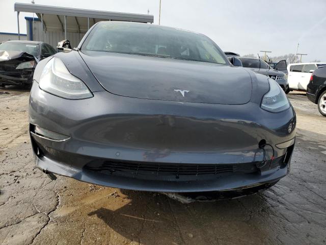 5YJ3E1EB7JF113980 - 2018 TESLA MODEL 3 GRAY photo 5