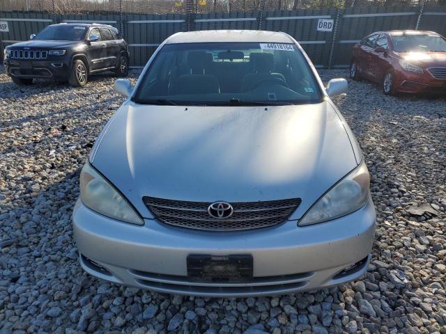 4T1BF32K12U533313 - 2002 TOYOTA CAMRY LE SILVER photo 5