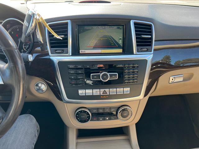 4JGDA5HB4CA020022 - 2012 MERCEDES-BENZ ML 350 4MATIC WHITE photo 10